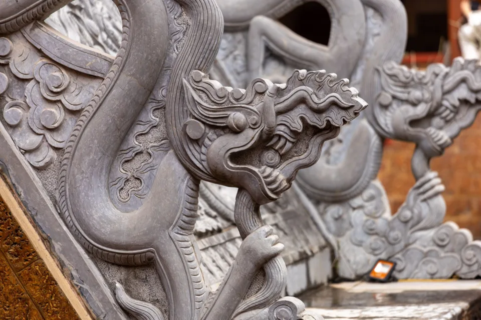 Thợ và tư vấn tại xưởng
